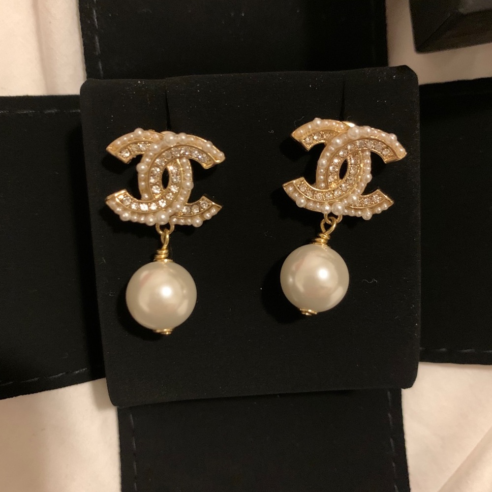 Chanel CC Pearl Earrings